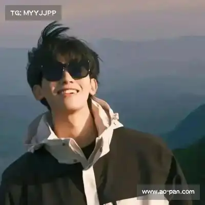 薄霜凤